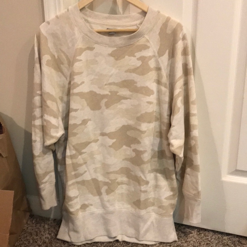 Aerie camo pullover